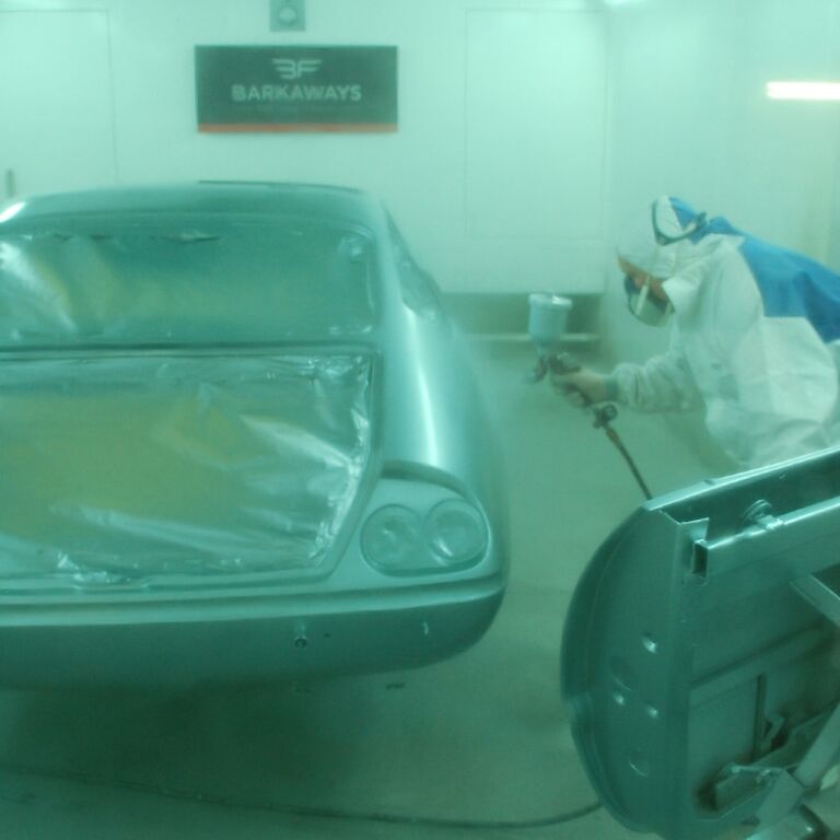 201312181130382854457ferrari daytona restoration paintbooth