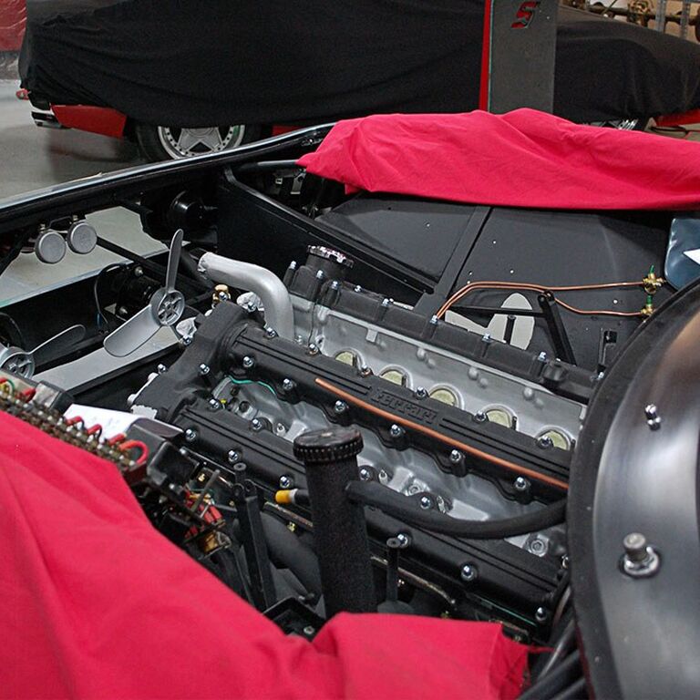 201312181158402258420ferrari daytona barkaways restoration engine