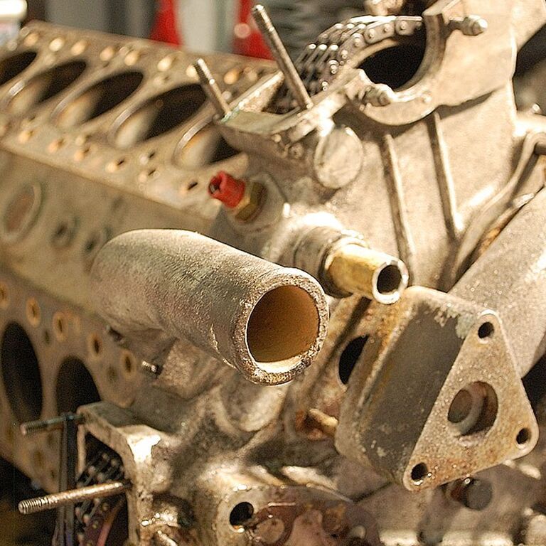 201312201452332914758barkaways ferrari restoration 330 gtc engine