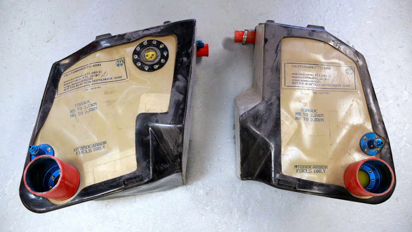 F40 fuel bag tanks replacement image